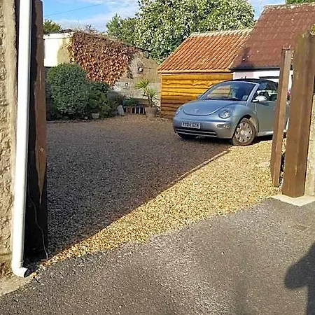 Hathway House 3* Bristol